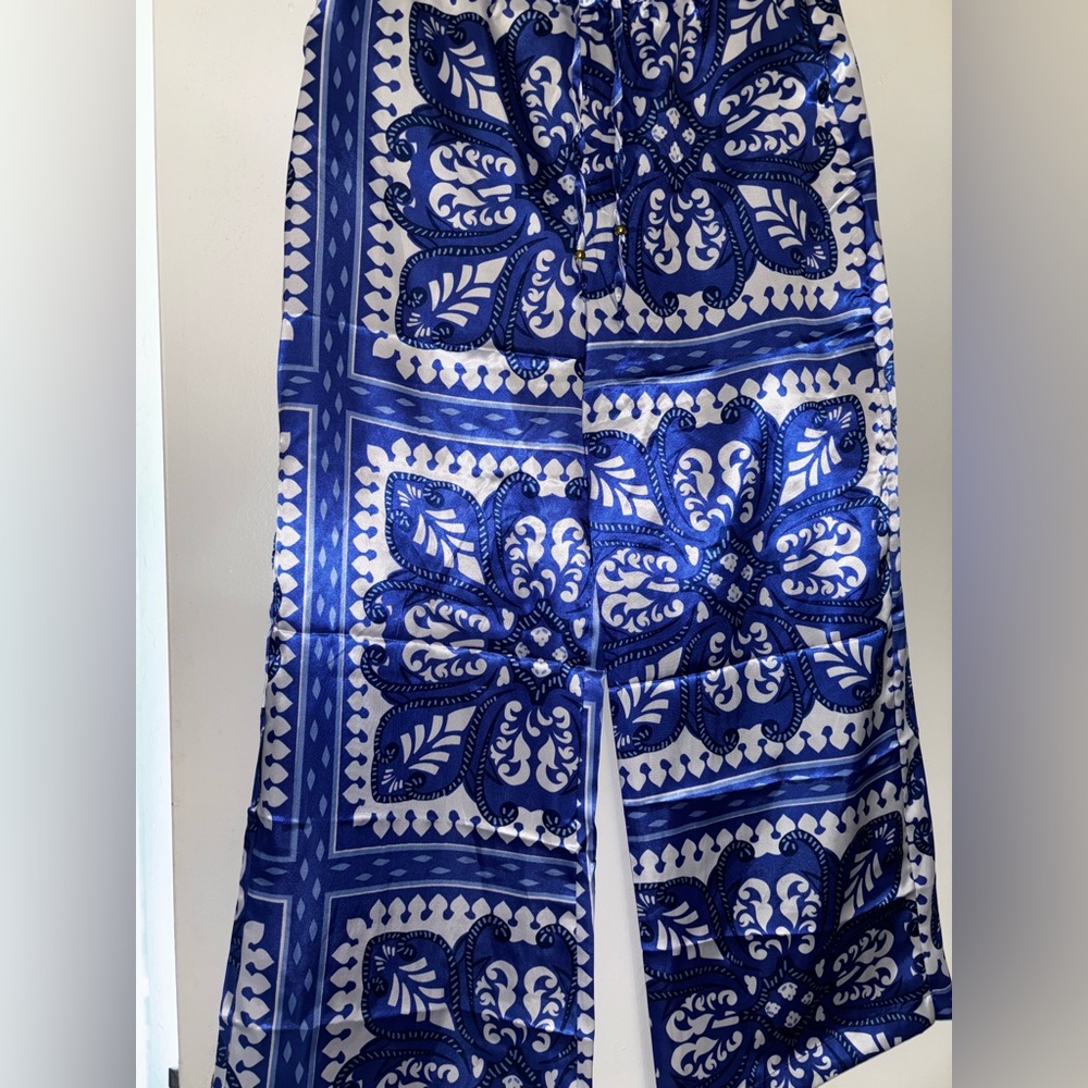 Zara type Blue and White Patterned Pajama Set - Picture 4 of 5